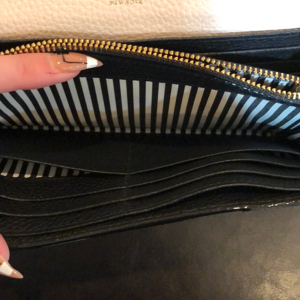 Kate Spade Wallet - Picture 4 of 6